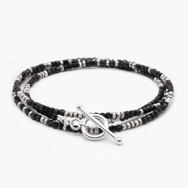 3 Laps Bracelet With Natural Onyx And Sterling Silver Beads-Bracelet-Kompsós
