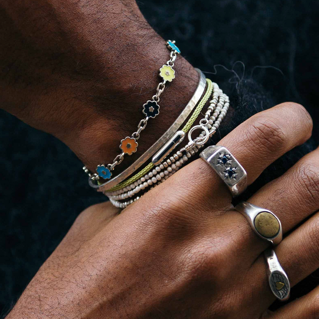 Sailing Cable Bracelet With Silver Screwing Mechanism (Black)-Bracelet-Kompsós