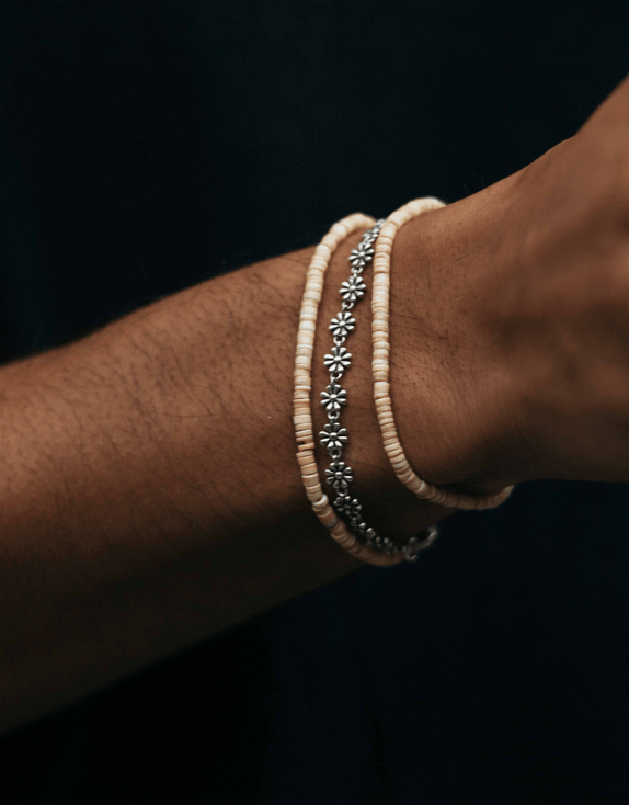 3mm Natural Sea Shell Beads Bracelet-Bracelet-Kompsós