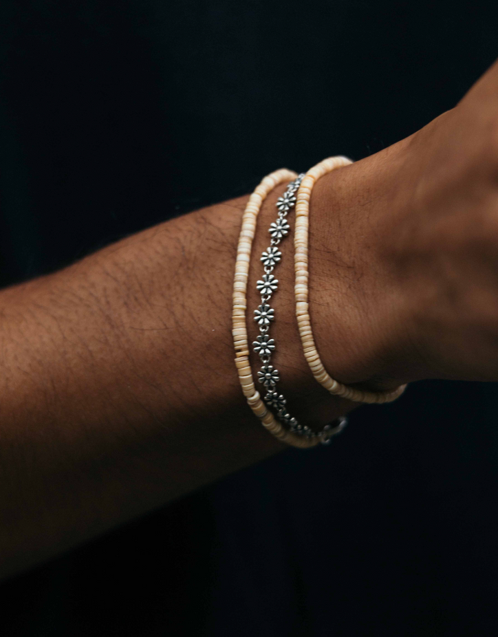 3mm Natural Sea Shell Beads Bracelet-Bracelet-Kompsós