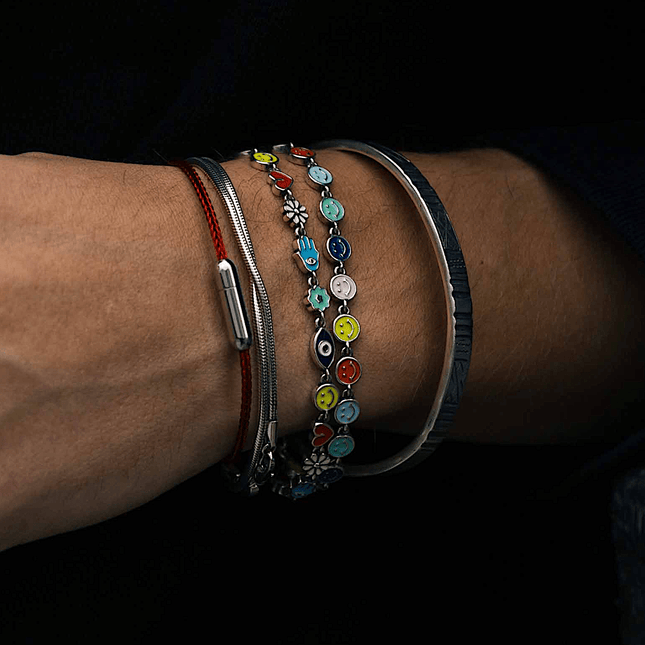 Assorted Smiley Sterling Silver Chain Bracelet-Bracelet-Kompsós