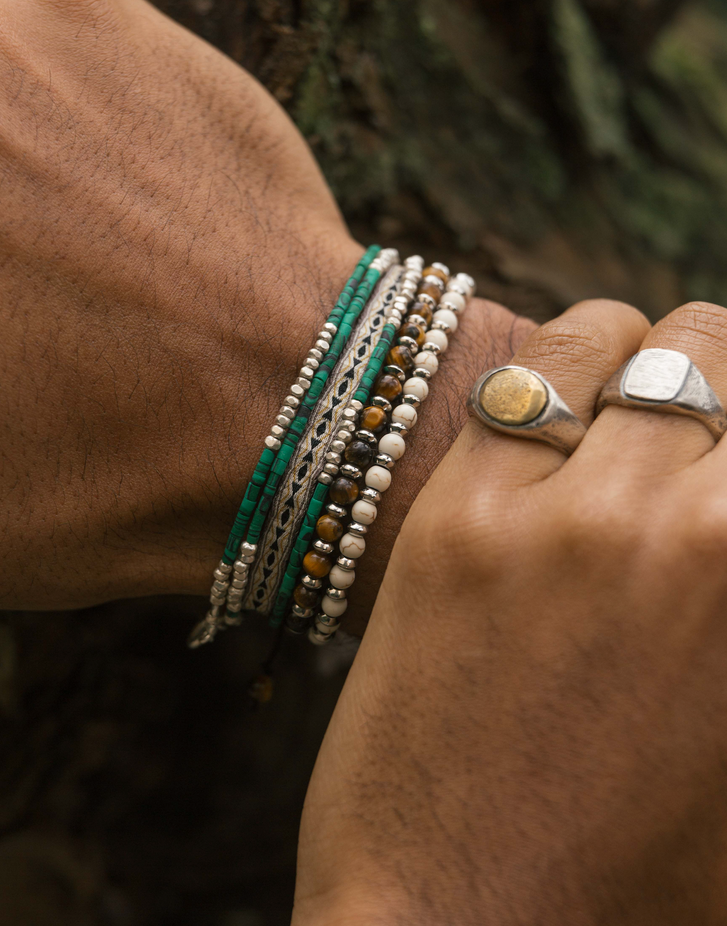Beaded Bracelet With Beige Howlite and Silver Beads-Bracelet-Kompsós