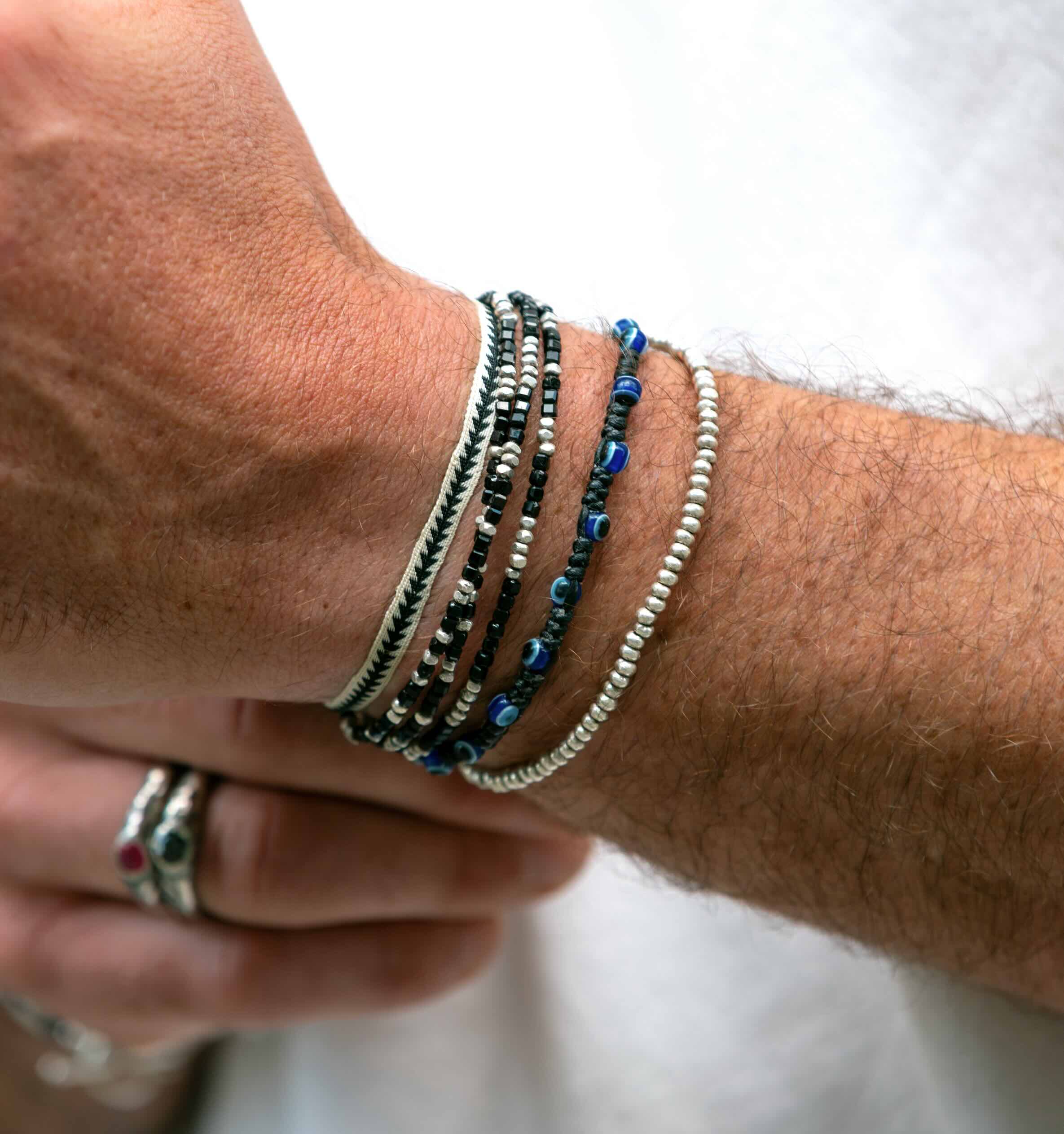 Braided Bracelet With Eye Eye Beads (Black)-Bracelet-Kompsós