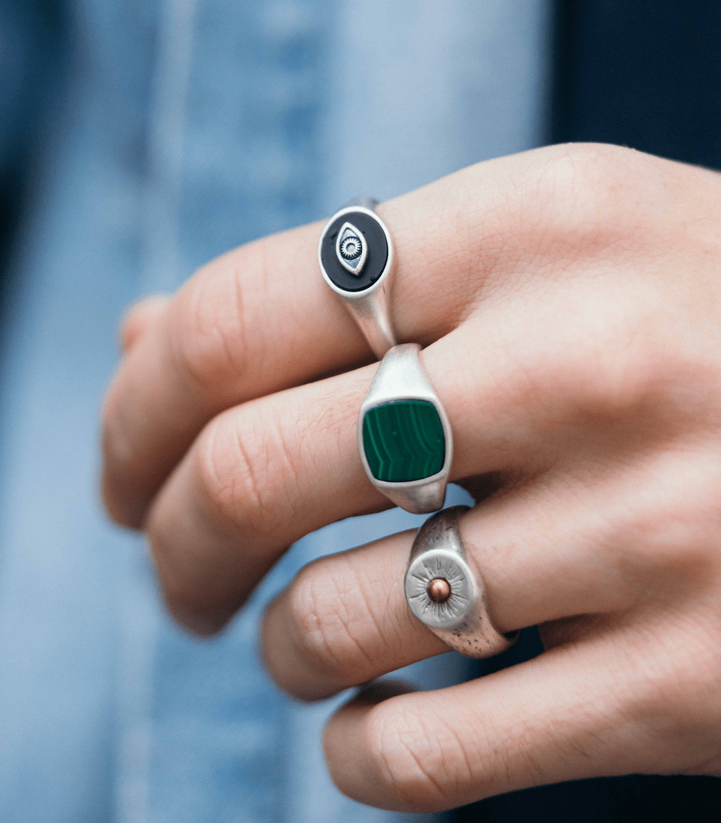 Cushion Signet Ring With Malachite Stone-Ring-Kompsós