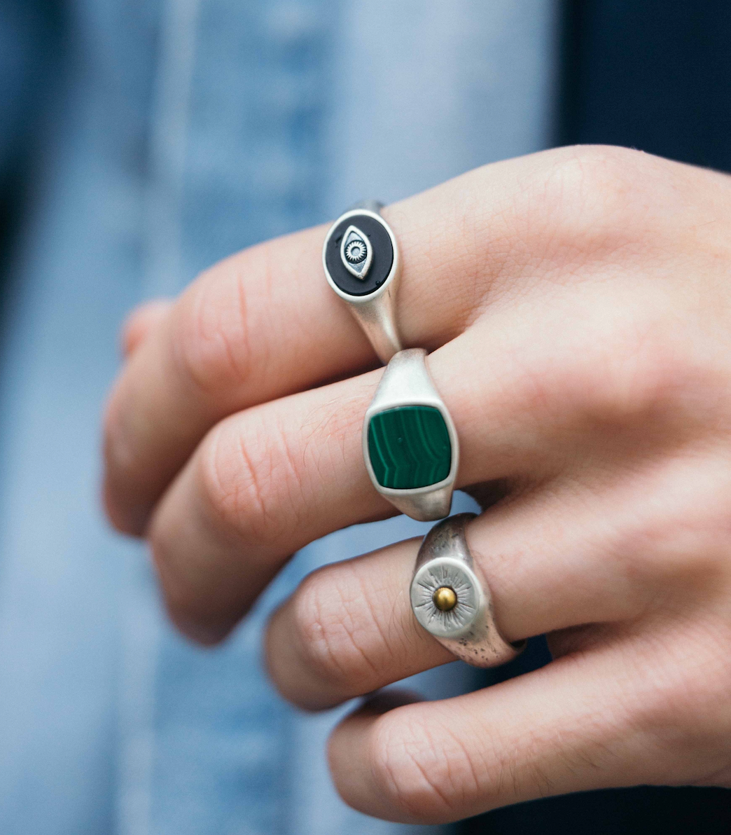 Cushion Signet Ring With Malachite Stone Kompsos