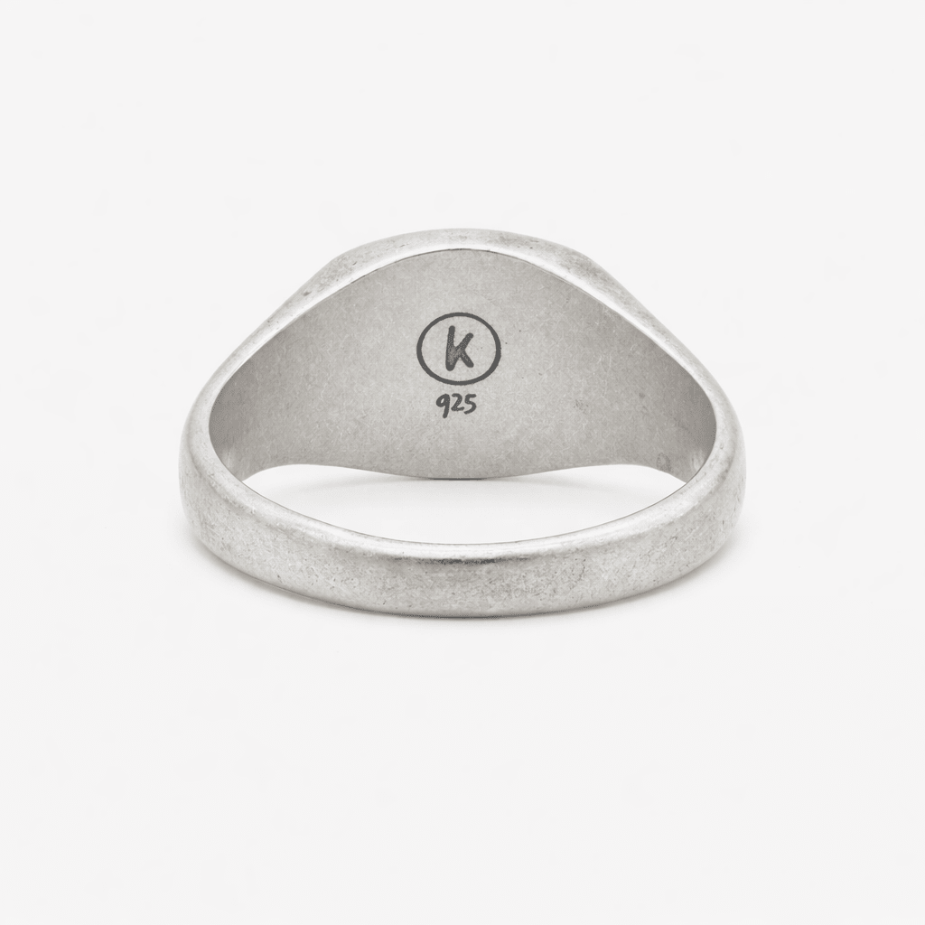 Cushion Signet Ring With Matte Onyx Stone-Ring-Kompsós