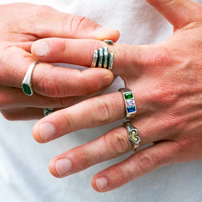 Hand Sign With Golden Heart Sterling Silver Ring-Ring-Kompsós