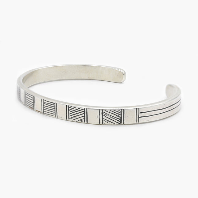 Hand-forged "Pueblo" Silver Bangle-Jewelry-Kompsós