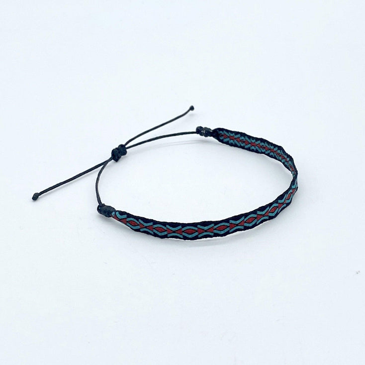 Handmade Purnama Bracelet 50 (Black/Red/Blue) - Kompsós