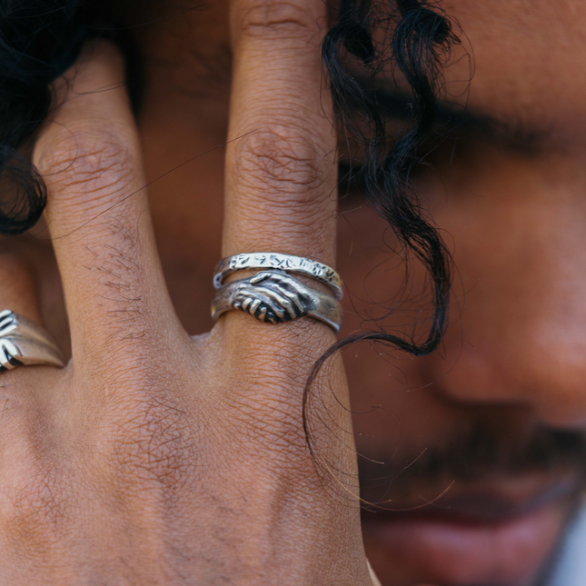 Handshake Sterling Silver Ring-Ring-Kompsós