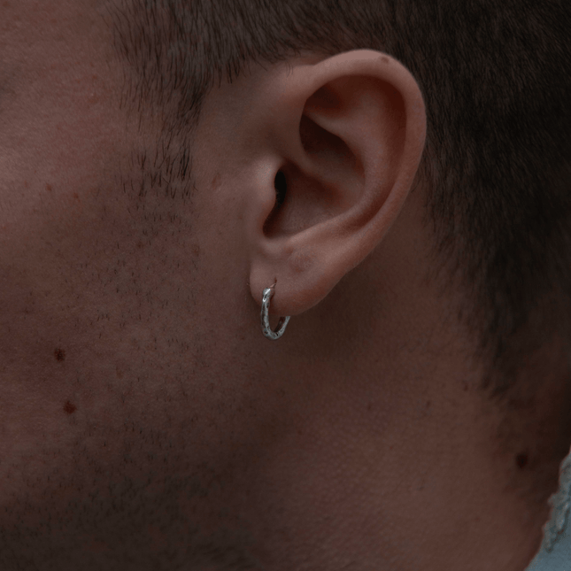 Mini Hammered Sterling Silver Hoop Earring-Earring-Kompsós