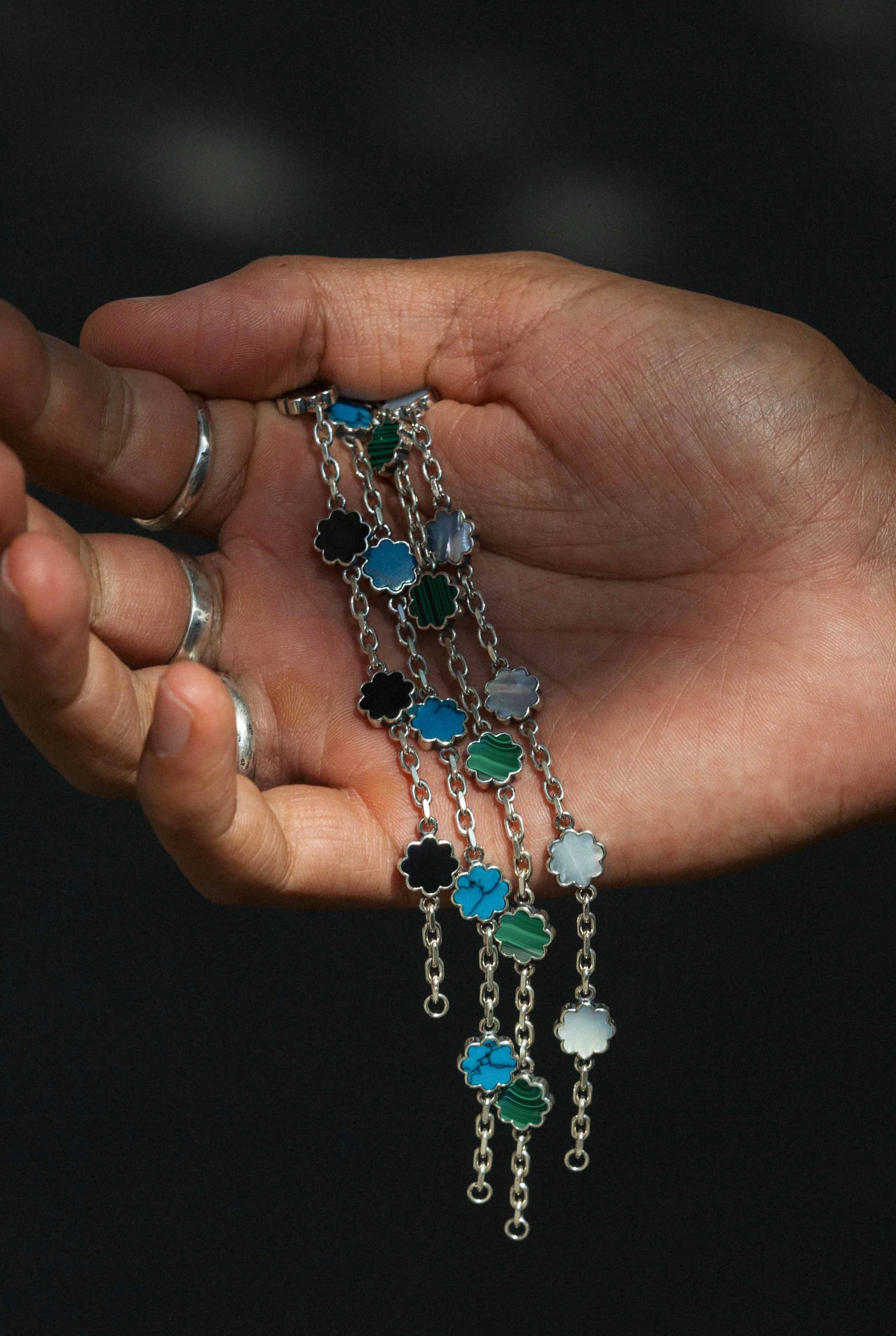 Multi Daisies Sterling Silver Chain Bracelet With Arizona Turquoise-Bracelet-Kompsós