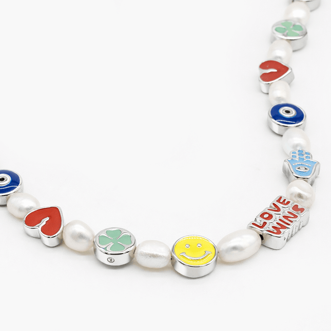 Necklace With Enamelled Charms And Freshwater Pearls-Necklace-Kompsós