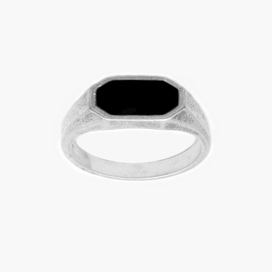 Octagon Signet Ring With Matte Onyx Stone-Ring-Kompsós