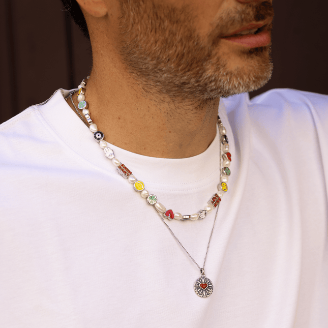 Sacred Heart Sterling Silver Necklace With Red Garnet Stone-Necklace-Kompsós
