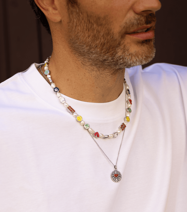 Sacred Heart Sterling Silver Necklace With Red Garnet Stone-Necklace-Kompsós