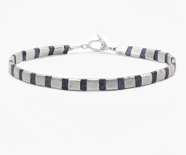 Silver-Bracelet-With-Hand-