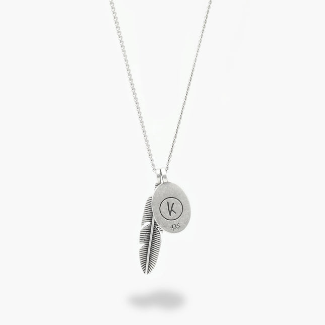 Silver Necklace With Feather And Matte Onyx Charm-Necklace-Kompsós