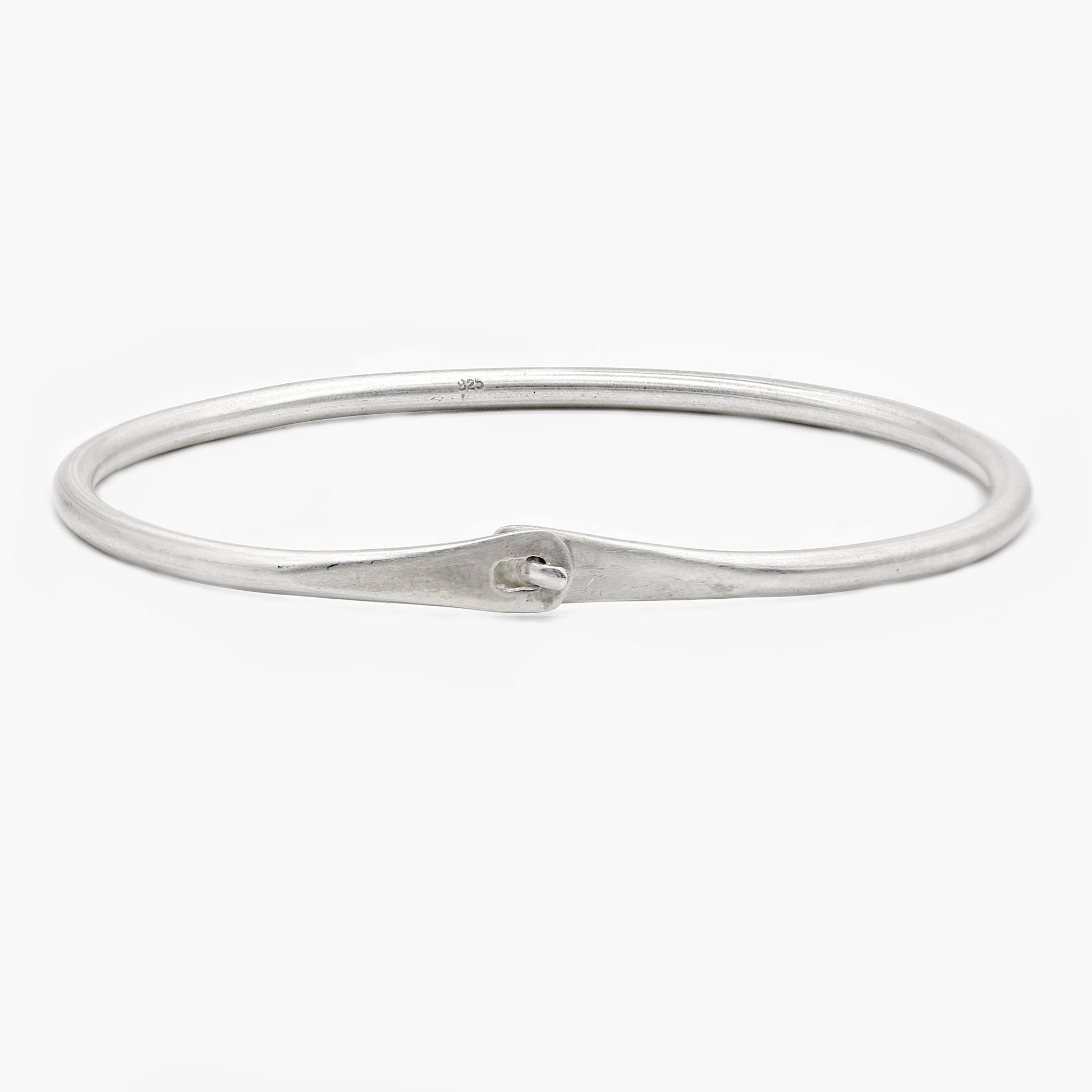 Sterling Silver Lockup Bangle-Kompsós