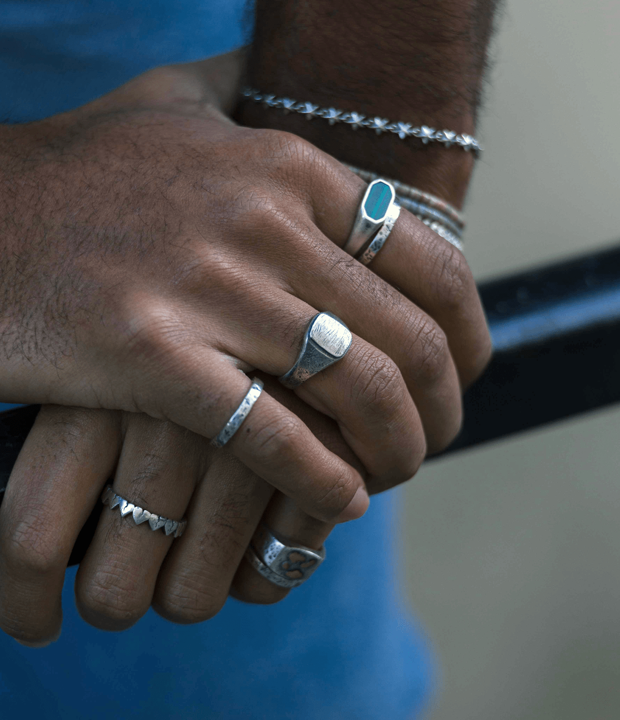 Sterling Silver Maxi Signet Ring With Aged Finish-Ring-Kompsós
