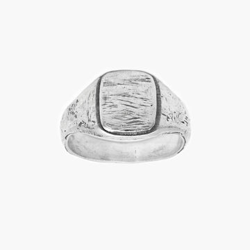 Sterling Silver Maxi Signet Ring With Aged Finish-Ring-Kompsós