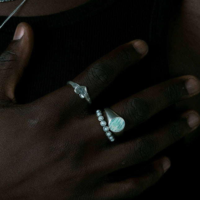 Sterling Silver Oval Signet Ring With Amazonite Stone-Ring-Kompsós