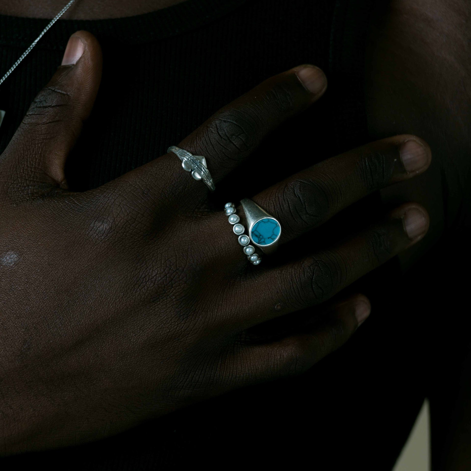 Sterling Silver Oval Signet Ring With Turquoise Stone-Ring-Kompsós