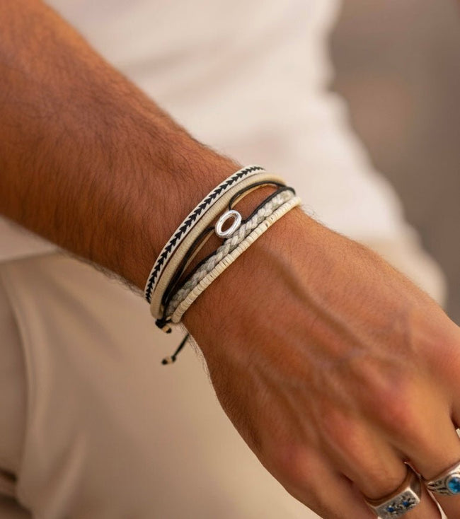String Bracelet With Silver Hoop (Grey)-Bracelet-Kompsós