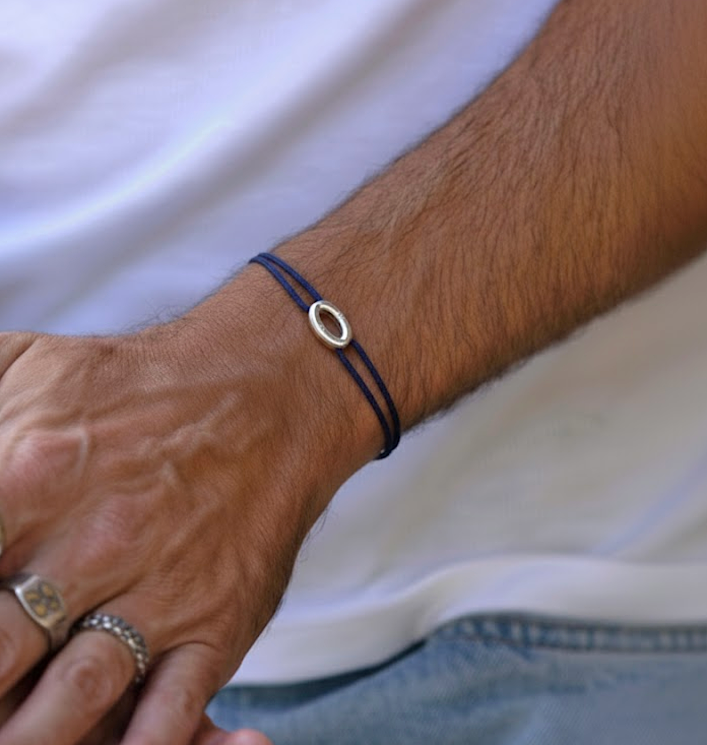 String Bracelet With Silver Hoop (Navy)-Bracelet-Kompsós