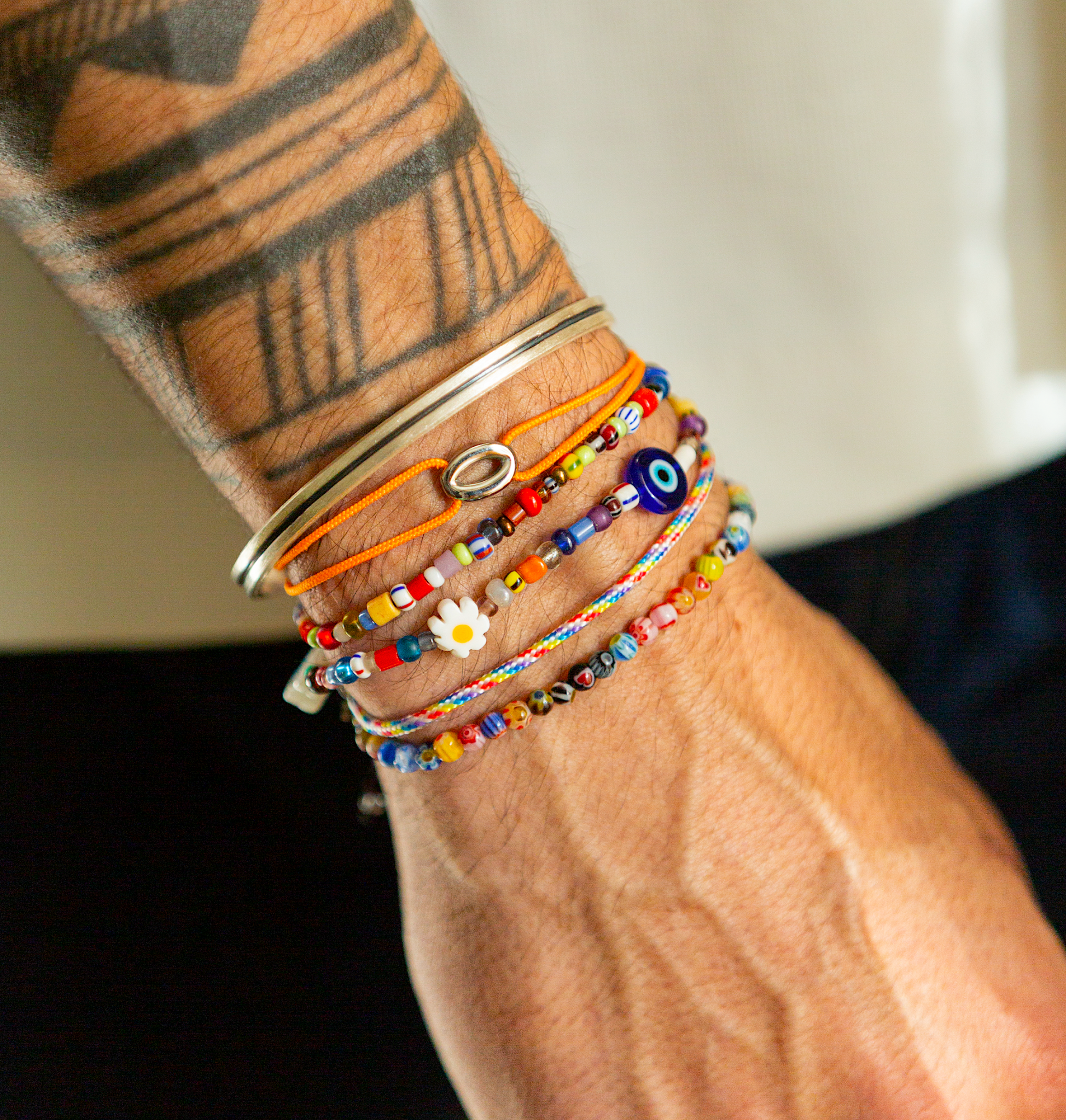 String Bracelet With Silver Hoop (Tangerine)-Bracelet-Kompsós