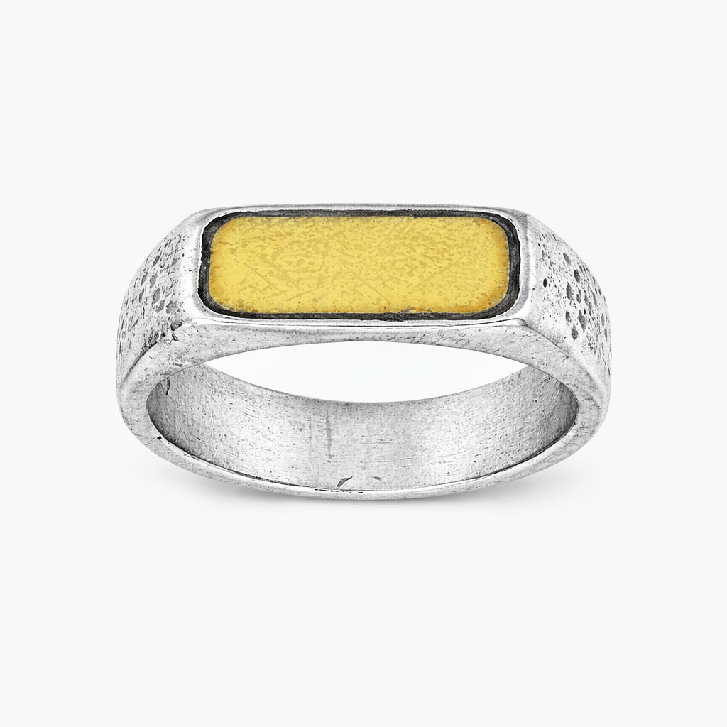 Thin Sterling Silver Ring With Gold Details-Ring-Kompsós