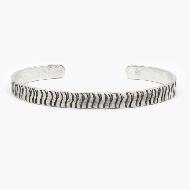 Hand-forged "Arnette" Silver Bangle-Jewelry-Kompsós