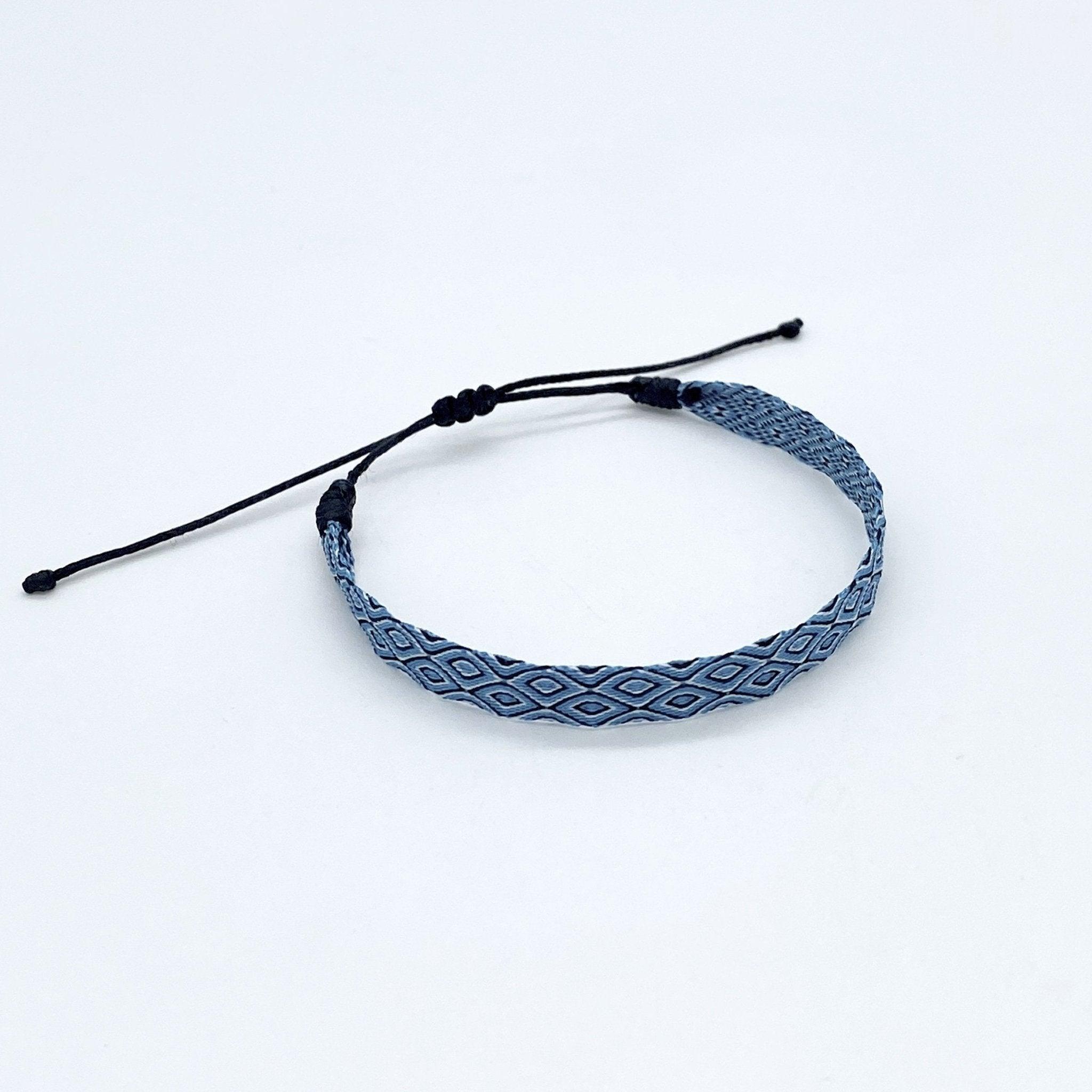 Handmade Purnama Bracelet (Shade of Blue) - Kompsós