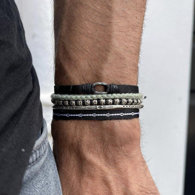 Handmade Purnama Bracelet With Silver Hoop (Black) - Kompsós