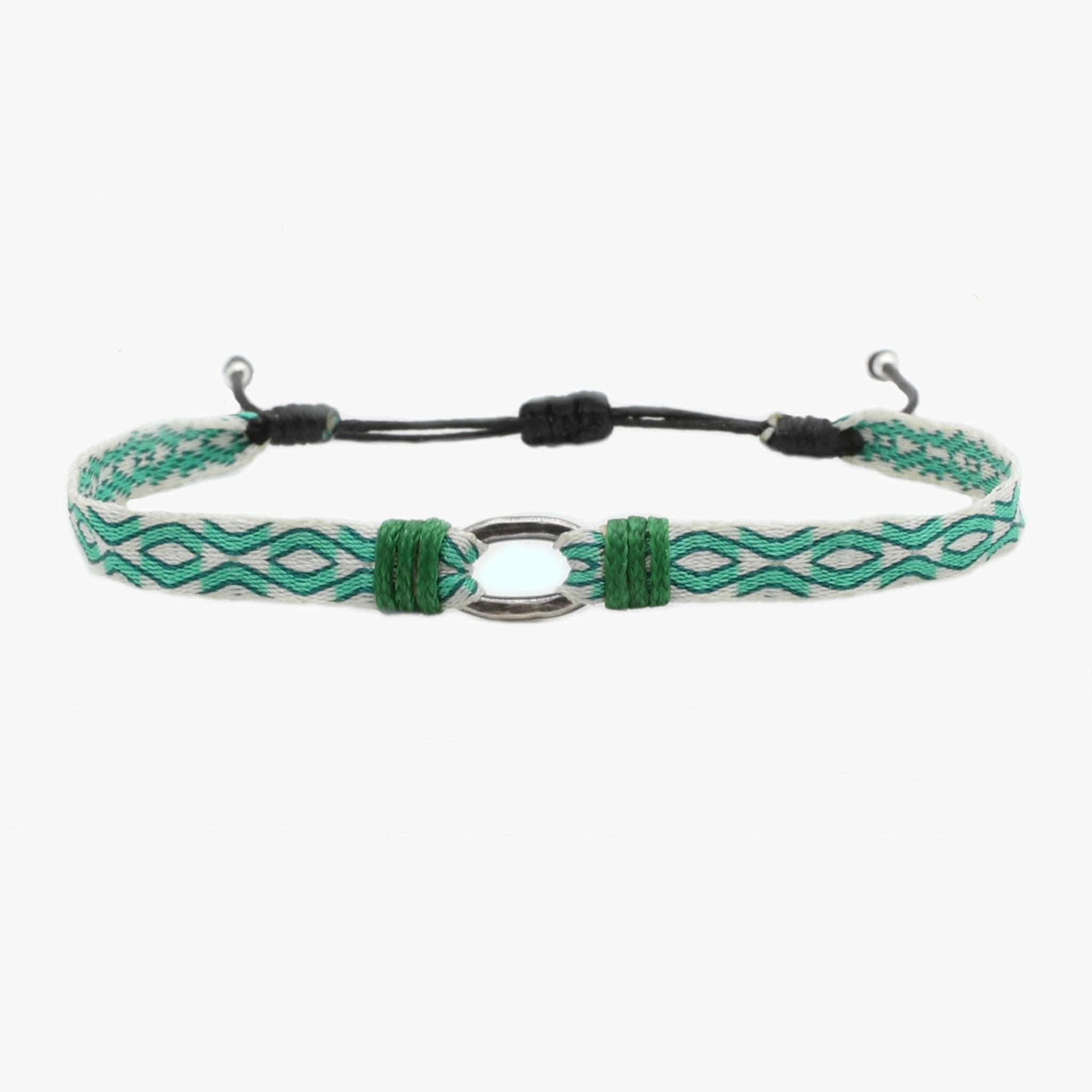 Handmade Purnama Bracelet With Silver Hoop (Green/White) - Kompsós