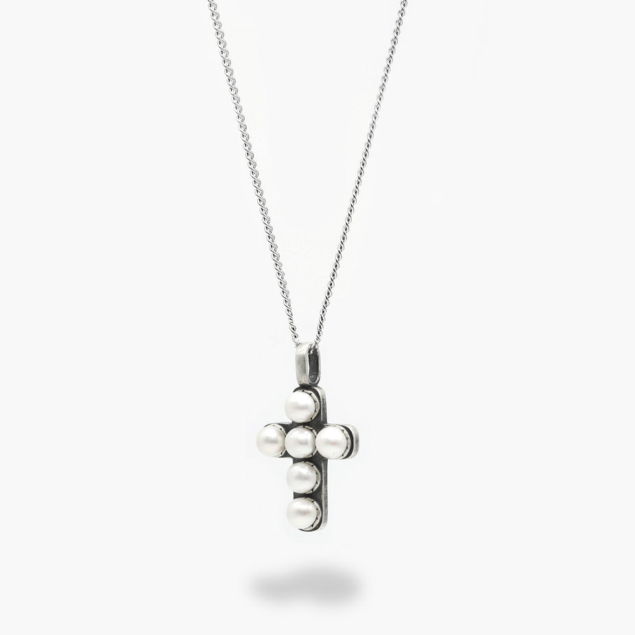 Silver Cross Necklace With Freshwater Pearls-Necklace-Kompsós