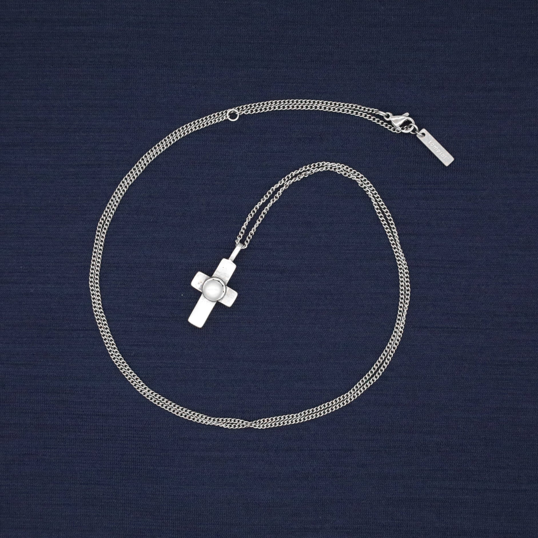 Silver Cross With Freshwater Pearl Necklace-Necklace-Kompsós